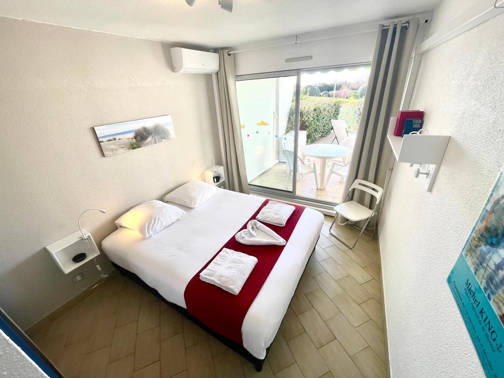 Pgh N26 - Premiere Ligne, Jardin Et Parking Prive La Grande-Motte Exterior foto